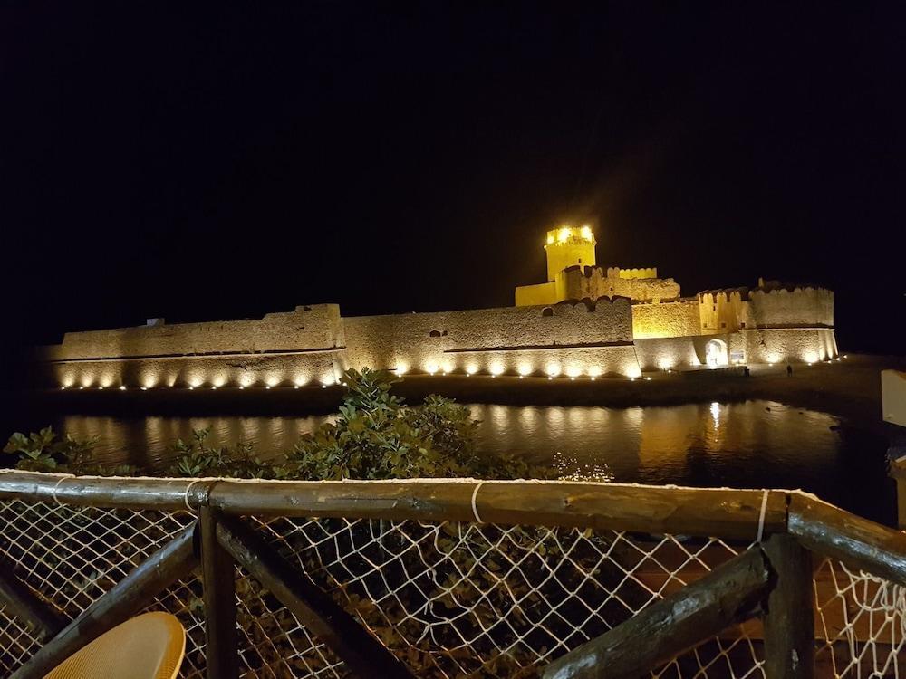 Hotel La Calabrese Isola Di Capo Rizzuto Luaran gambar